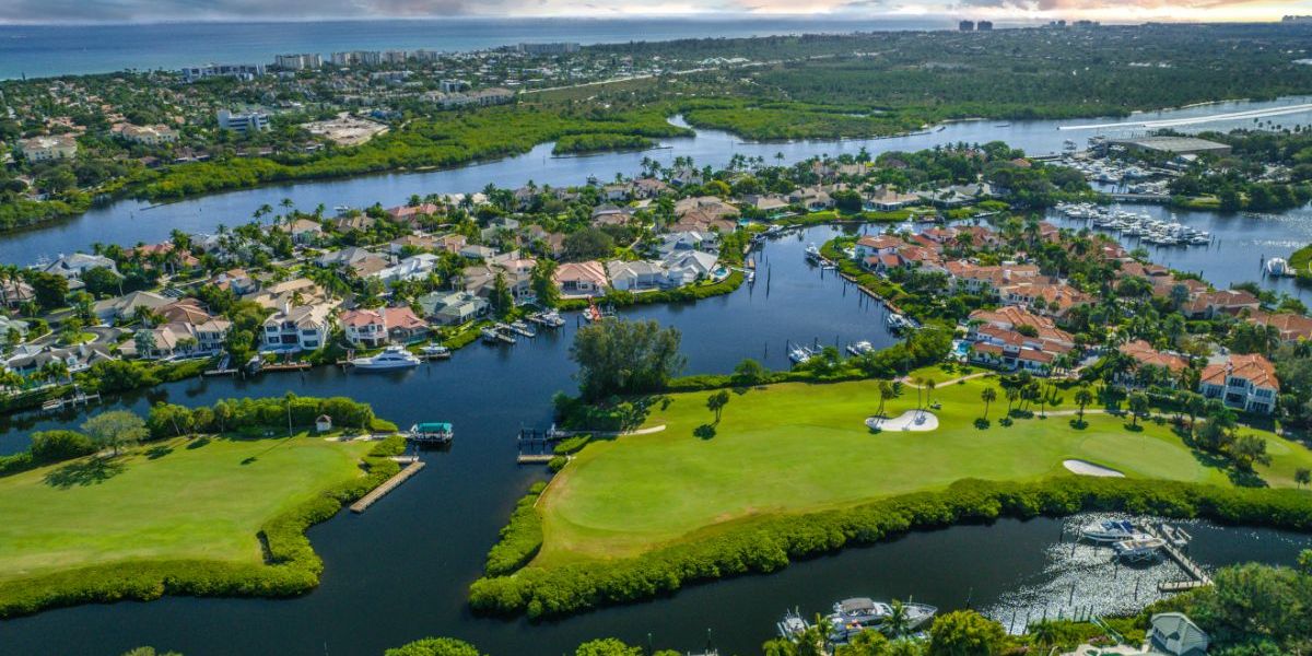 aerial image of the golf course at Jonathan's Landing in Jupiter, Florida