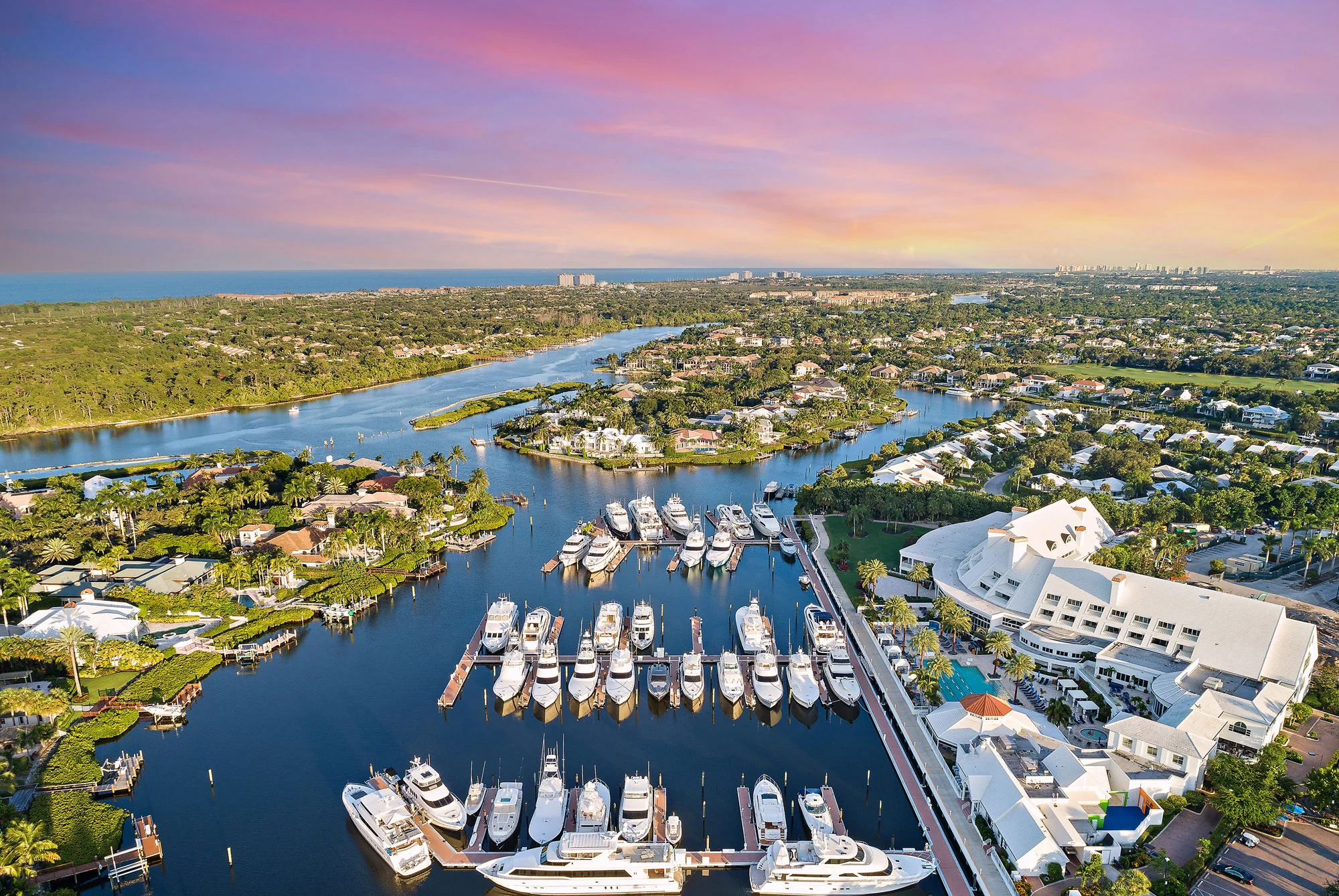 waterfront-properties.com logo