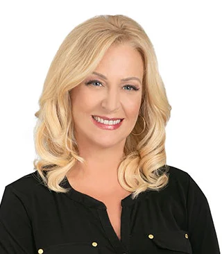 Portrait of Dianne West, Luxury Realtor.