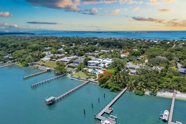 Waterfront Home in Sewalls Point Florida