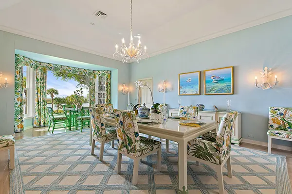 10 Must-See South Florida Family Dining Rooms