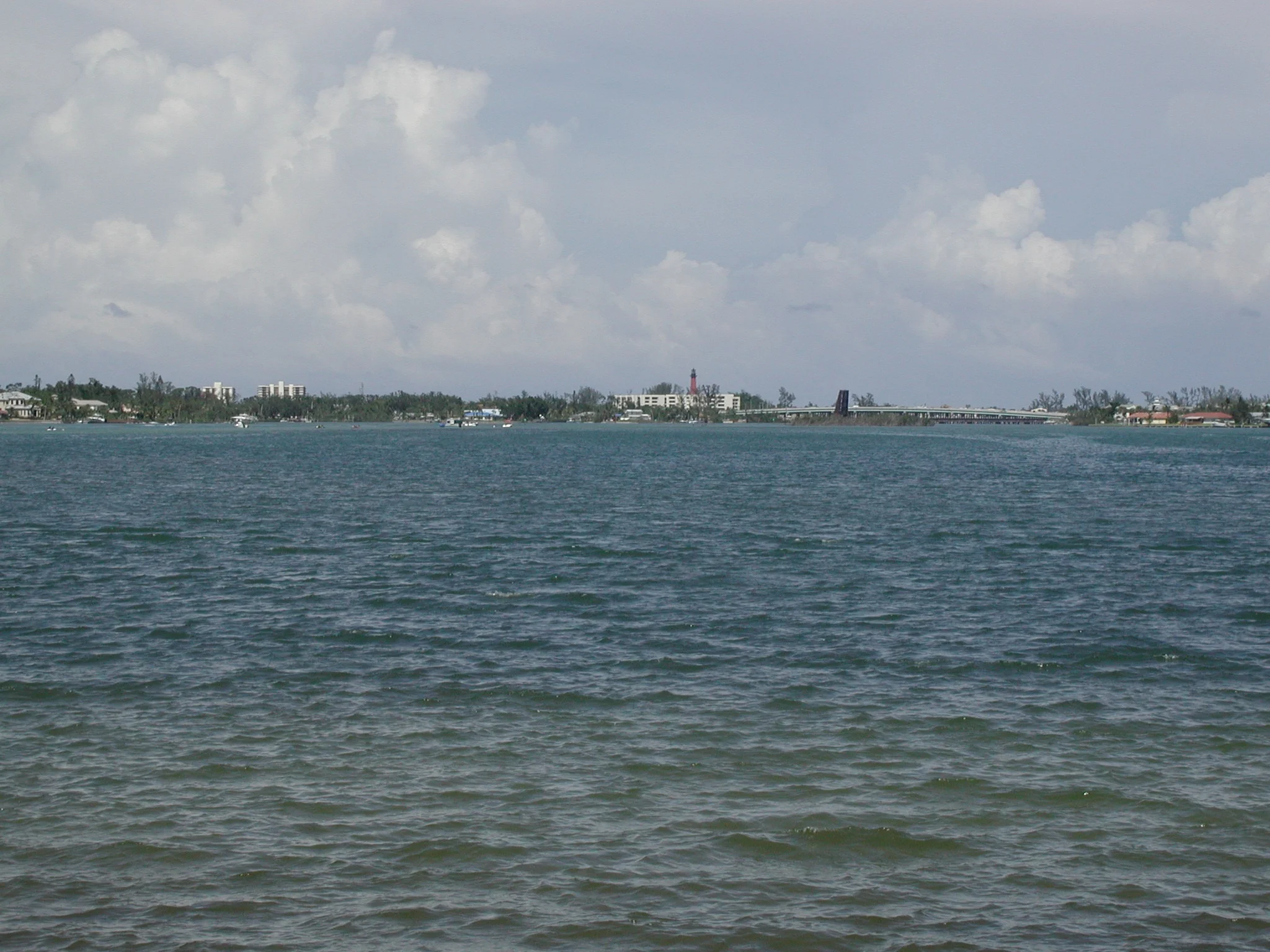 p1010070_2048